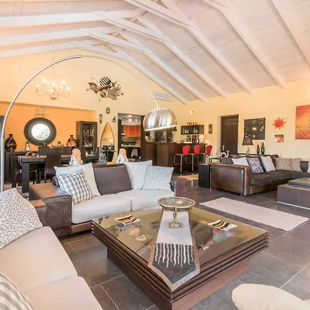 Villa Ambassador Marathiás
